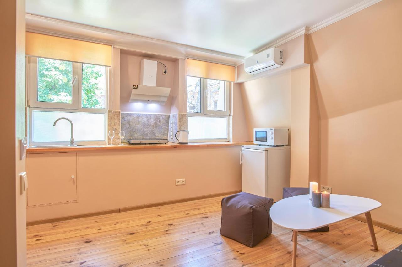Odessa Comfort House Aparthotel Ngoại thất bức ảnh