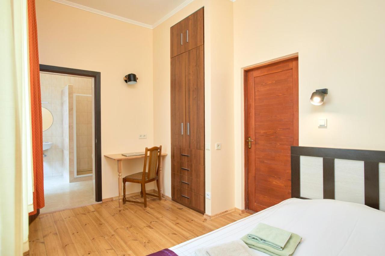 Odessa Comfort House Aparthotel Ngoại thất bức ảnh
